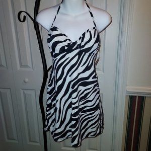 Smart & Sexy Bathing Swimsuit with bottoms Size 34B with bottom Size M NWT
